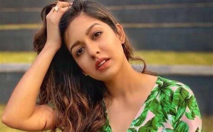 
Ishita Dutta Height, Weight, Net Worth, Age, Birthday, Wikipedia, Who, Instagram, Biography 
