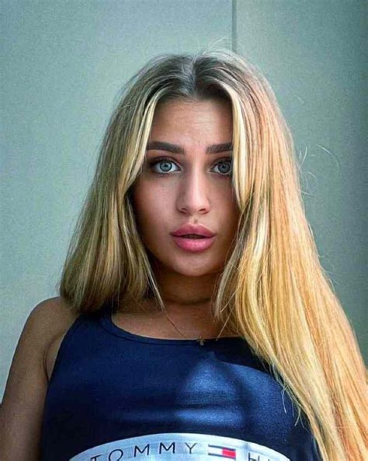 
Oceana Mackenzie Height, Weight, Net Worth, Age, Birthday, Wikipedia, Who, Nationality, Biography 